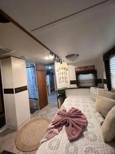 Brisas De Isabela Cozy Glamper 1A Villa